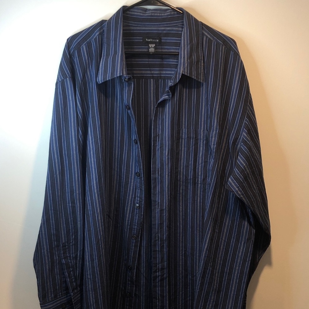 VAN HEUSEN Nautica Navy and White Striped Shirt